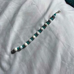 Blue and white beaded bracelet